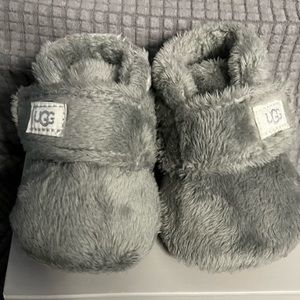 EUC UGG BIXBEE BOOTIE SZ 0/1